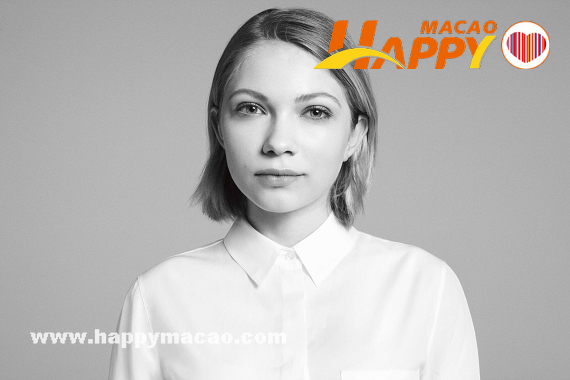 CLINIQUE_FaceForward_Tavi_Gevinson